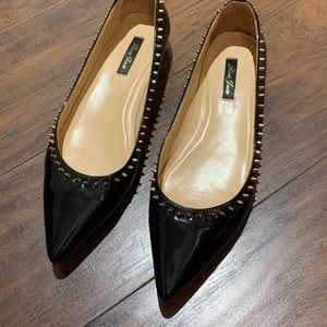 Renjun Flats
